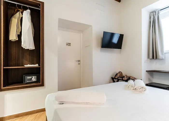 Fantini Rooms-monti
